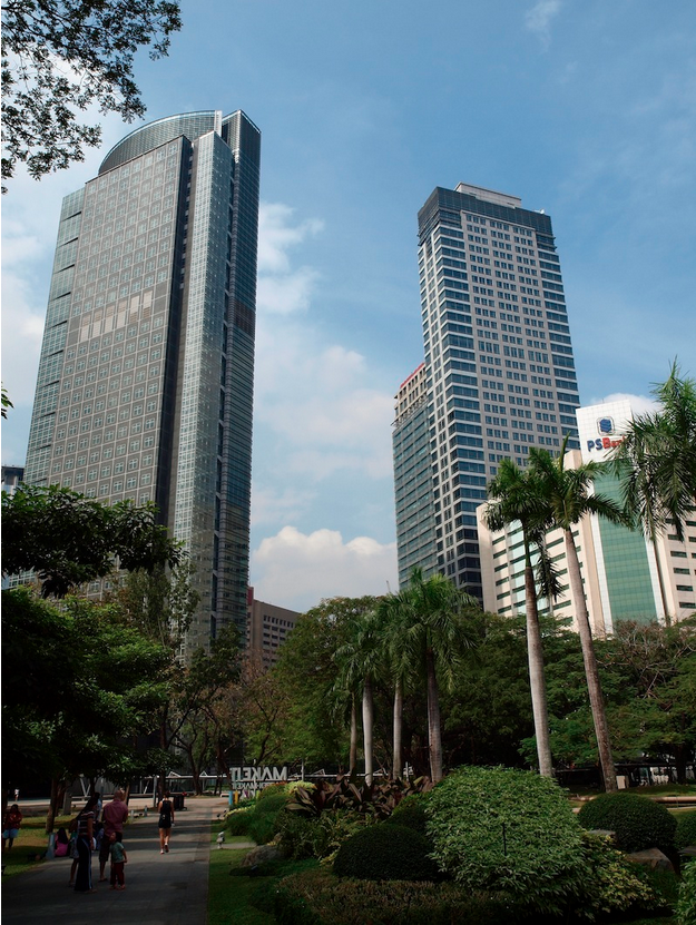 Ayala Triangle Park and Garden. © Rodel Ambas