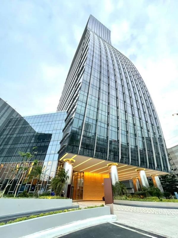 View of the Mega Tower from the ground