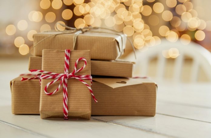 Christmas shopping gift ideas for real estate brokers