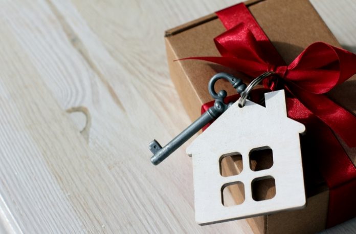 discounts-and-freebies-when-you-a-property-this-christmas House gift Properties with Discounts and Freebies this Christmas