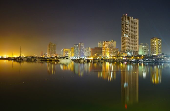 Manila skyline along Roxas Boulevard - Lamudi Philippines