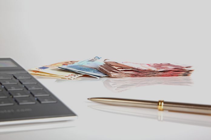 banknotes, downpayment